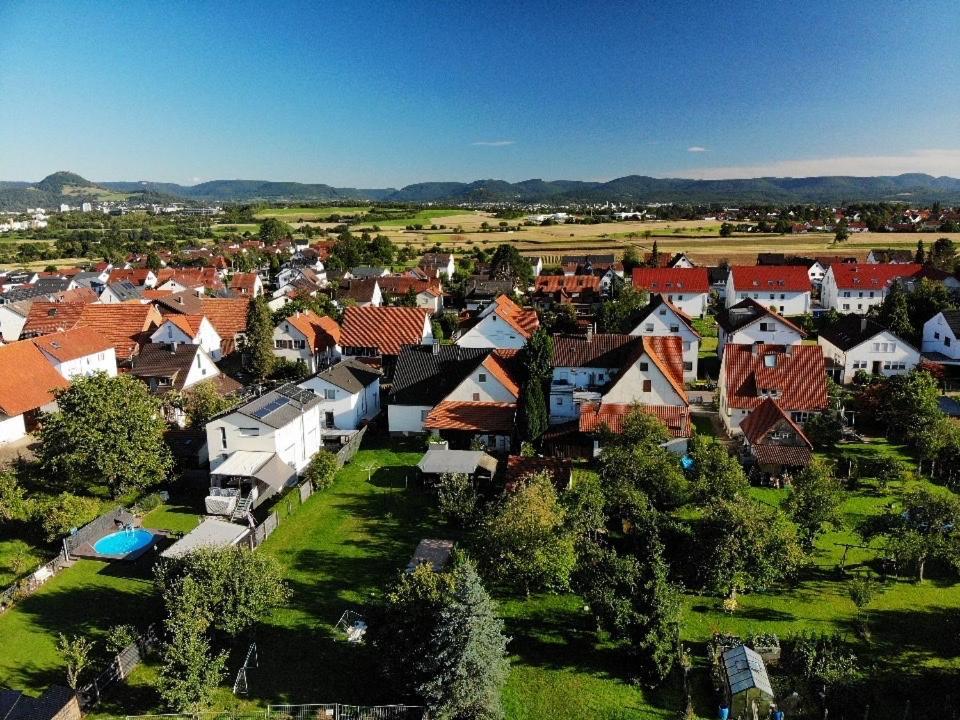 Modernes Studio Mit Separater Kueche Ройтлинген Экстерьер фото