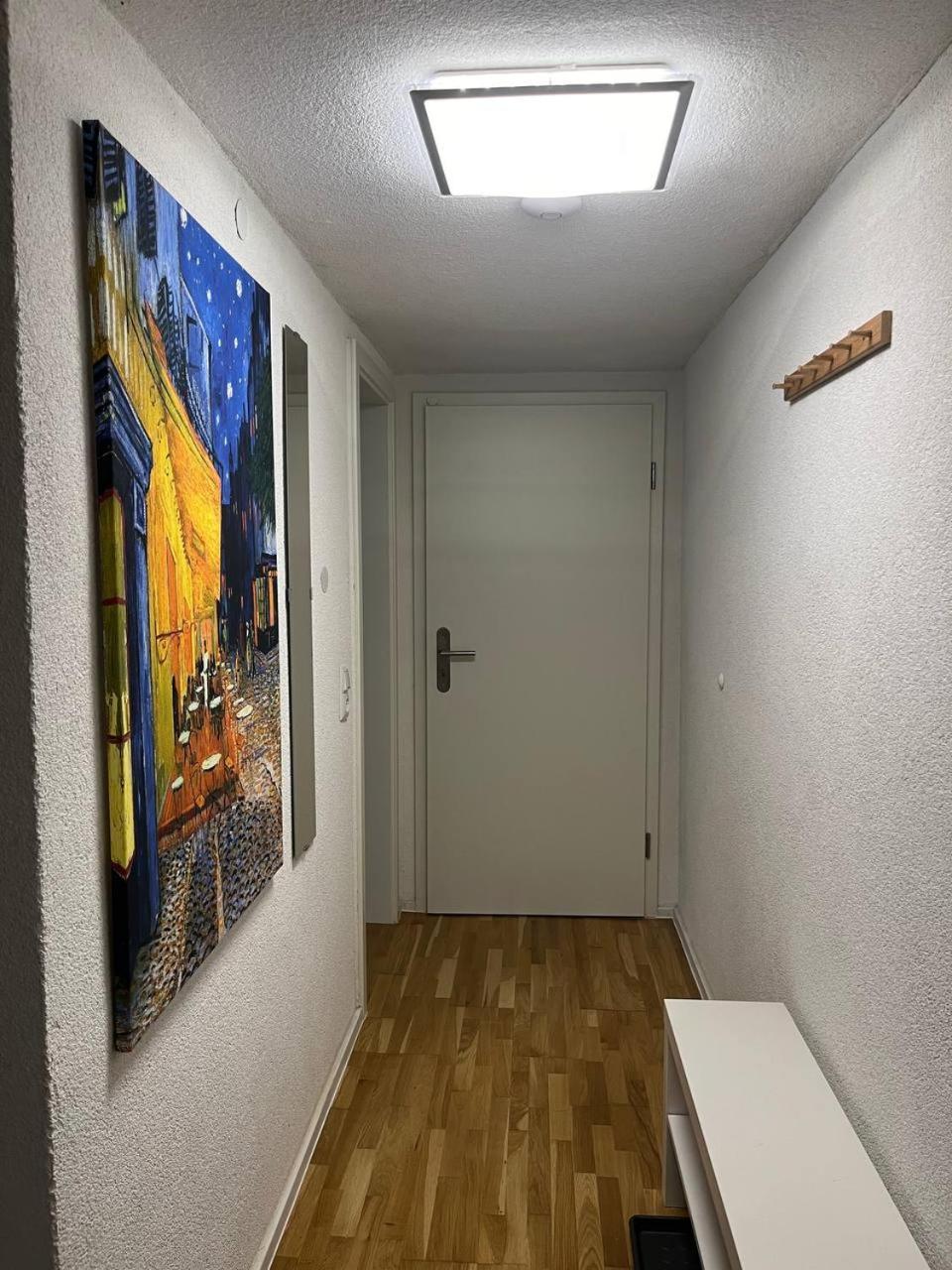 Modernes Studio Mit Separater Kueche Ройтлинген Экстерьер фото